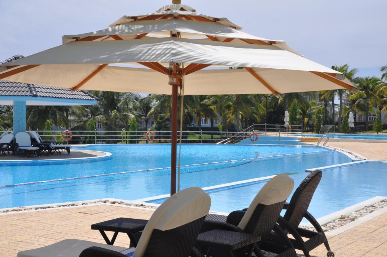 Villa Panda at C Links Golf Resort Mui Ne Exteriör bild